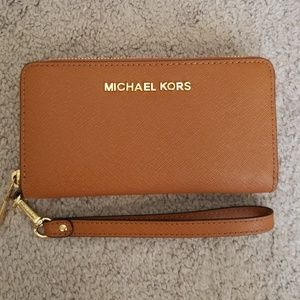 Authentic Michael Kor wristlet wallet